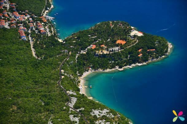 Sobe Za Odmor Jadran Hotel Dramalj Exterior photo